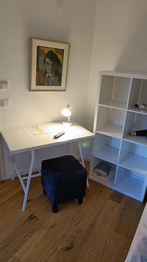 Apartments & Moeblierte Zimmer In Kahl Am Main, Kontaktloser Self Check-In, W-Lan, Schreibtisch, Duschbad, Kuechenzeile, Pkw-Plaetze Exteriör bild